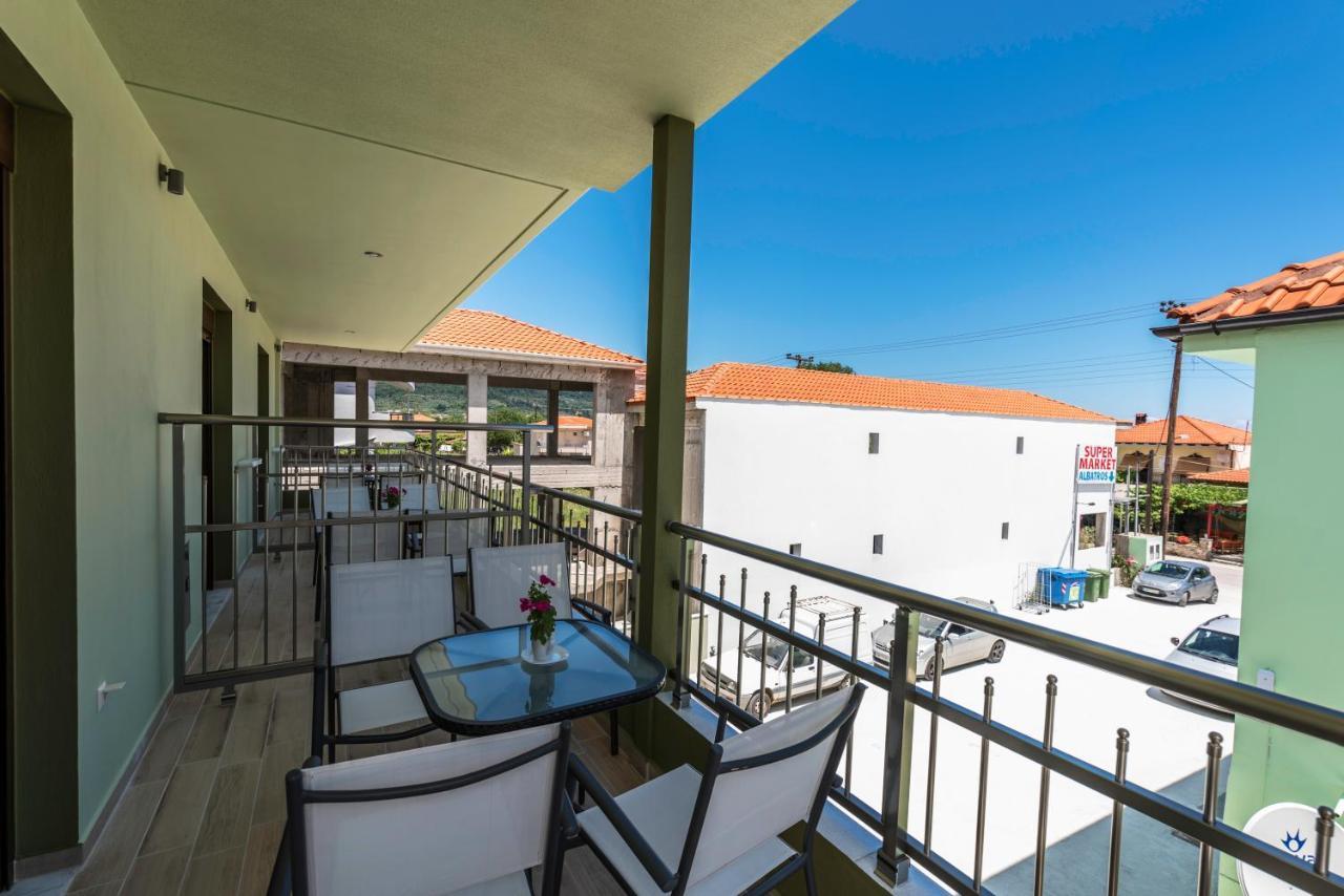 Albatros Apartments สกาลา โปเตมิอัส ภายนอก รูปภาพ